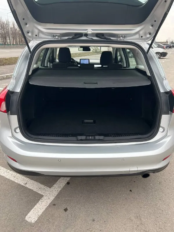 Ford фокус 2020 год выпуска. двигатель 1.5, 120 л. с. надежный 8-ступенчатый полноценный автомат (gm) технически идеален. в родном окрасе. салон чистый не для курящих. все работает. адаптивный круиз, удержание в на полосе. без пробега по рф. автомобиль растоможен, купивший будет первым собственником в🇷🇺. цена 1 750 000 ₽. тел. +79497091912 📲 tg: илья 📞 звоните: +7(949)7091912 - фотография - 8