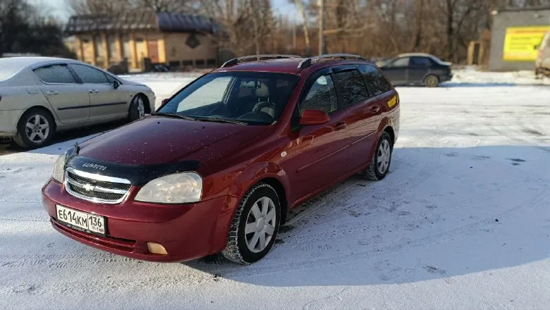 Chevrolet lacetti 1.6 mt, 2007, 216 000 км машина на полном ходу обслужена, масла свечи фильтра заменил есть чеки, два ключа книга + два комплекта калёс на дисках отдам хорошим людям, камера заднего вида сигнализация кондиционер все работает. цена 510 тысяч рублей +79495861645, +7949 3313074 город донецк. - фотография - 2
