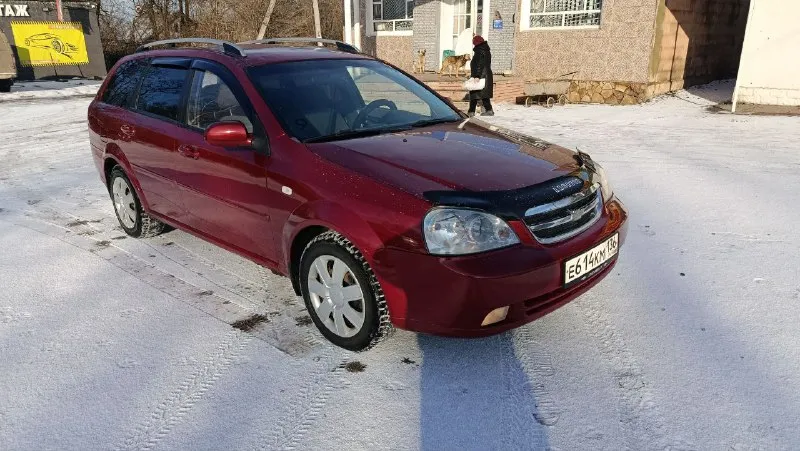 Chevrolet lacetti 1.6 mt, 2007, 216 000 км машина на полном ходу обслужена, масла свечи фильтра заменил есть чеки, два ключа книга + два комплекта калёс на дисках отдам хорошим людям, камера заднего вида сигнализация кондиционер все работает. цена 510 тысяч рублей +79495861645, +7949 3313074 город донецк. - фотография - 4