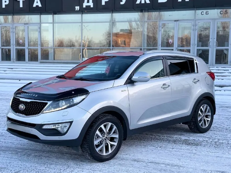 Kia sportage рестайлинг
2014Г бензин 2.0 автомат
Автомобиль весь в заводском окрасе!!!!
Мотор работает тихо как на холодную так и на прогретую!!!
Очень комфортный автомобиль и есть все для комфортного вождения!!!
Камера заднего вида,
Парктроник,
Подогрев сидений передних и задних,
Подогрев руля,
Климат/контроль,
Круиз/контроль,
Мульти руль,
Датчик дождя,
Авто свет,
4Wd подключаемый полный привод!!!
С документами полный порядок!!!
Есть диагностическая карта помогу переоформить в мрэо!!!!!!
Цена 1.365₽ срочно цена на два дня!!!!!
Все вопросы по тел +79495722131 - фотография - 3