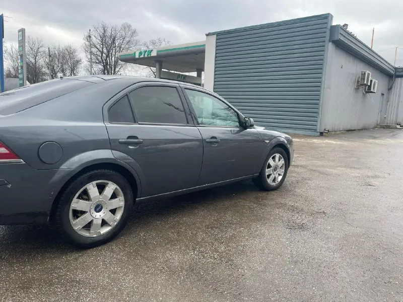 Продам надежный автомобиль проверенный временем ford mondeo 2003 года выпуска. 2.0 бензин самый надежный мотор, коробка автомат работает без пинков и рывков !!! автомобиль в хорошем состоянии как по технике и по косметике ! по кузову все целое ! комплектация: гур, климат контроль, 4 стеклоподъемника, подогрев сидений, электропривод сидений, обогрев переднего и заднего стекла, электрозеркала, установлена хорошая android магнитола. авто с полным переоформлением в мрэо. цена 440 тыс. руб. хороший торг у капота автомобиля !!! номер телефона +79497037448 +79497037448 осмотр г. макеевка. 📞 звоните: +7(949)7037448 - фотография - 5