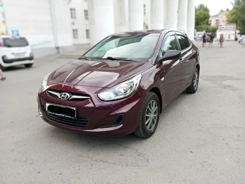 Hyundai solaris 1.4 механика! автомобиль на полном ходу! не гнилой! оцинкованный! по документам порядок! я хозяин! чистый приятный салон, неплохая музыка! 2 комплекта колëс(зима-лето) цена 700.000к г. енакиево +79494329058 📲 tg: @ivanov_991 📞 звоните: +7(949)4329058 - фотография - 4