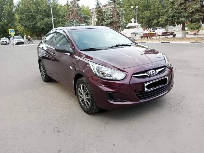 Hyundai solaris 1.4 механика! автомобиль на полном ходу! не гнилой! оцинкованный! по документам порядок! я хозяин! чистый приятный салон, неплохая музыка! 2 комплекта колëс(зима-лето) цена 700.000к г. енакиево +79494329058 📲 tg: @ivanov_991 📞 звоните: +7(949)4329058 - фотография - 6