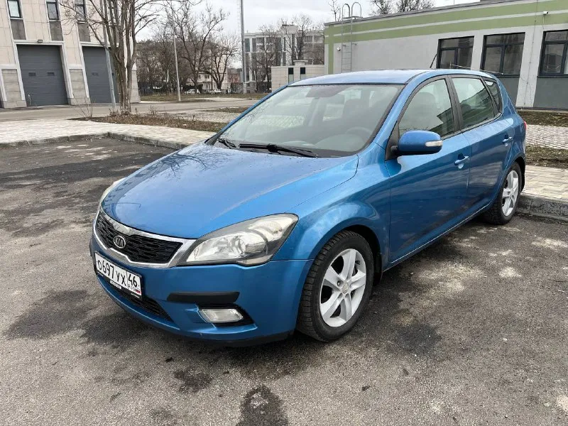 Продам kia сид в прекрасном состоянии. Все работает в штатном режиме. Сухой не дымит не троит масло не кушает. Акпп переключает плавно без пинков (масло поменяно на 180т. Км). В дтп машина не была, все стекла заводские включая лобовое. Подвеска не скрипит не стучит. Салон опрятный. Двухзонный климат контроль, абс, есп, мульти руль все работает в штатном режиме. Автомобиль не требующий вложений который подойдет как парням так и девушке. Цена 770000тыс. ₽ торг. +79497317989 остались вопросы пишите или звоните. Действующая диагностическая карта
📞 Звоните: +7(949)7317989 - фотография - 1