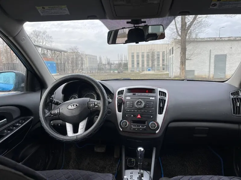 Продам kia сид в прекрасном состоянии. Все работает в штатном режиме. Сухой не дымит не троит масло не кушает. Акпп переключает плавно без пинков (масло поменяно на 180т. Км). В дтп машина не была, все стекла заводские включая лобовое. Подвеска не скрипит не стучит. Салон опрятный. Двухзонный климат контроль, абс, есп, мульти руль все работает в штатном режиме. Автомобиль не требующий вложений который подойдет как парням так и девушке. Цена 770000тыс. ₽ торг. +79497317989 остались вопросы пишите или звоните. Действующая диагностическая карта
📞 Звоните: +7(949)7317989 - фотография - 9