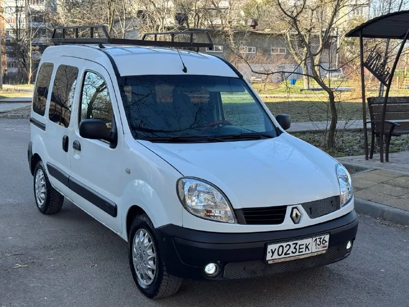 Renault kangoo цена - 398.000₽ город - мариуполь год выпуска - 2008 пробег - 365.000 топливо - бензин модификация- 1.4 кпп - механика собственник - да +79497368266 автомобиль в отличном состоянии! по технике все идеально двигатель и коробка на отлично. очень экономичное авто, полностью обслужен вложений не требует. по кузову без гнили салон ухожен не прокурен. документы в полном порядке! птс оригинал автотека зеленая 🍀 комплектация: гур abs air bag - фотография - 2