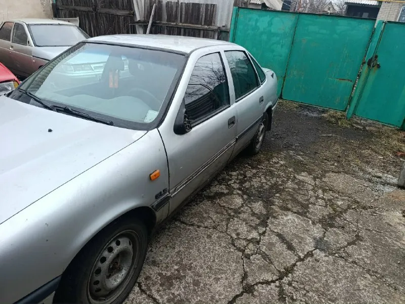 Opel вектра 2.0 на ходу под разбор или как донор без акб и калес 25000рублей +79493725455 📞 звоните: +7(949)3725455 - фотография - 3