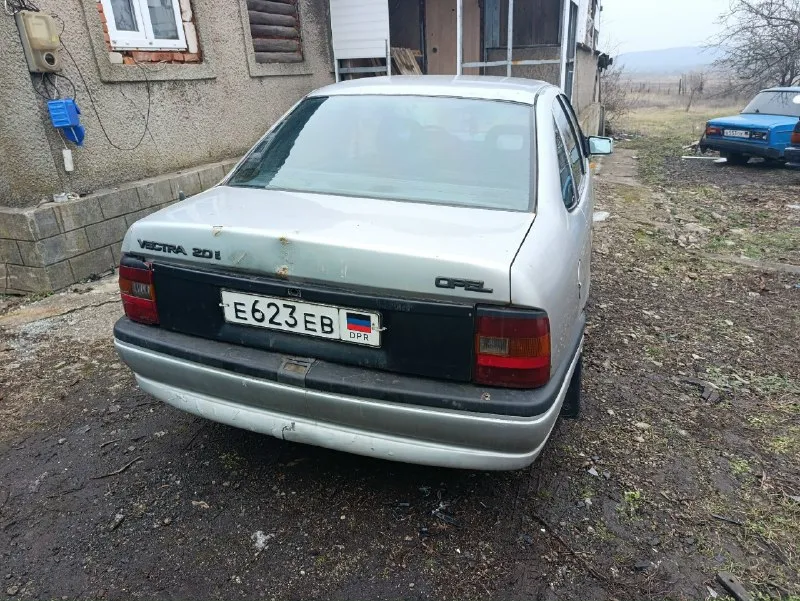 Opel вектра 2.0 на ходу под разбор или как донор без акб и калес 25000рублей +79493725455 📞 звоните: +7(949)3725455 - фотография - 4