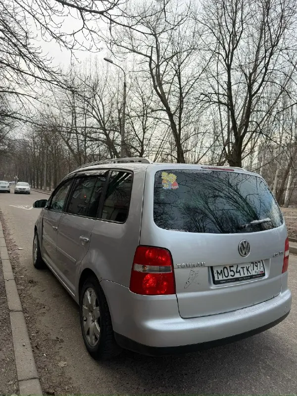 Продам обмен volkswagen touran 2004 год 7 местный 2 литра турбо на автомате подогрева зеркал подогрев сидения кожаный салон круизконтроль ￼машина сел поехал цена данного авто 580 тыс рублей торг +79494452420 📞 звоните: +7(949)4452420 - фотография - 3