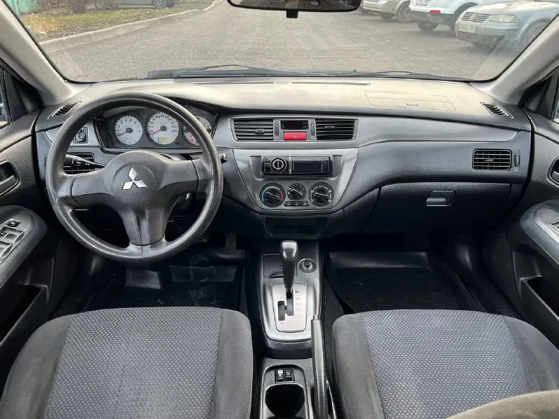 Продам автомобиль,
Mitsubishi lancer 9, 1.6, ат.
2005 Год, пробег 260 тыс. Км,
Авто в отличном состоянии,
Вложений не требует вообще, мотор в идеале,
Коробка автомат работает отлично, по ходовой части без нареканий, автомобиль полностью обслужен. Новая резина, качественная музыка, кондиционер,
Подогревы сидений, электро пакет все работает.
Г. Мариуполь
Цена 497 000 р. Торг.
Рассмотрю обмен.
+79494969176 - фотография - 7