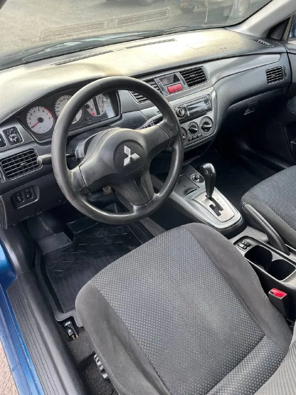 Продам автомобиль,
Mitsubishi lancer 9, 1.6, ат.
2005 Год, пробег 260 тыс. Км,
Авто в отличном состоянии,
Вложений не требует вообще, мотор в идеале,
Коробка автомат работает отлично, по ходовой части без нареканий, автомобиль полностью обслужен. Новая резина, качественная музыка, кондиционер,
Подогревы сидений, электро пакет все работает.
Г. Мариуполь
Цена 497 000 р. Торг.
Рассмотрю обмен.
+79494969176 - фотография - 8