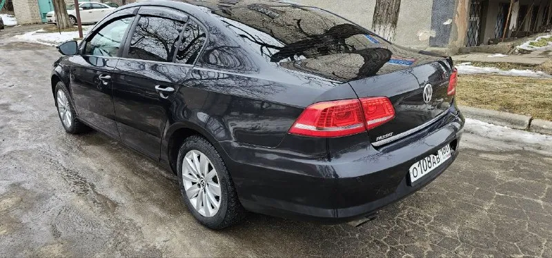 Volkswagen passat b7 2012 года выпуска. цена:999.000₽ двигатель 1.8tfsi акпп: dsg200 пробег:233.000км хороший торг, хорошим людям! все интересующие вопросы по телефону г. мариуполь +79497138247 владимир - фотография - 3