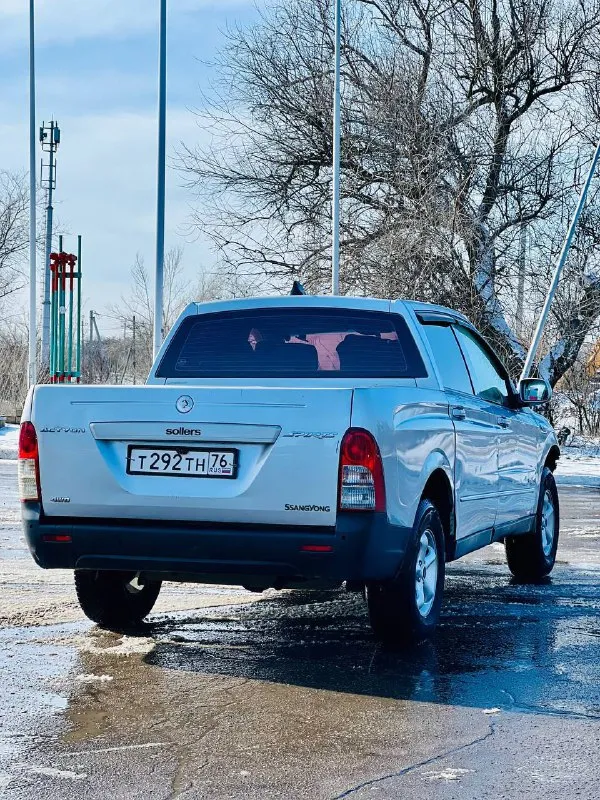 Продам ssangyong actyon sports 2.0 мт 4wd 2012 год машина в отличном состоянии двигатель работает идеально контрактный двигатель все документы на руках для постановки на учет, масло не ест кузов целый, кусочек бампера есть нужно припаять 2 литра дизель, турбина работают идеально механика не вылетает переключает отлично ходовая техника отличная без единых звуков полный привод новая зимняя резина вин на раме читается хорошая комплектация под чехлами сидения как новые цену поставил халявную по цене нивы, кто первый успеет тот и заберет 450 000 торг осмотр макеевка, могу пригнать куда нужно будет +7 (949) 638-01-13 - фотография - 5