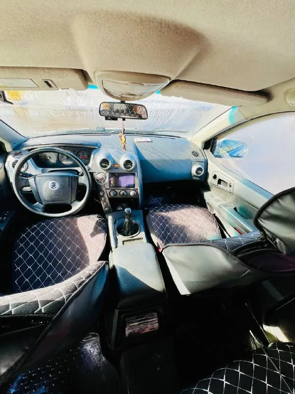 Продам ssangyong actyon sports 2.0 мт 4wd 2012 год машина в отличном состоянии двигатель работает идеально контрактный двигатель все документы на руках для постановки на учет, масло не ест кузов целый, кусочек бампера есть нужно припаять 2 литра дизель, турбина работают идеально механика не вылетает переключает отлично ходовая техника отличная без единых звуков полный привод новая зимняя резина вин на раме читается хорошая комплектация под чехлами сидения как новые цену поставил халявную по цене нивы, кто первый успеет тот и заберет 450 000 торг осмотр макеевка, могу пригнать куда нужно будет +7 (949) 638-01-13 - фотография - 8