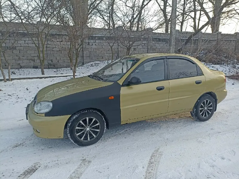 Ланос 2006 год по техническим хорошо по кузову видно на фото ноги не выпадают газ бензин кондиционер... - фотография