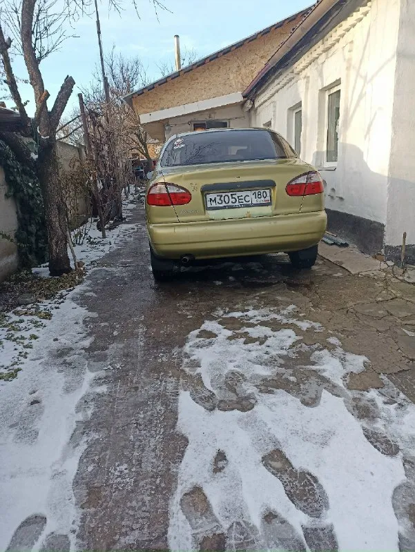 Ланос 2006 год по техническим хорошо по кузову видно на фото ноги не выпадают газ бензин кондиционер эсп гур печка обогрев заднего стекла цз всё работает резина новая музыка простенькая я хозяин донецк цена 200 р торг уместен +79494205072 📞 звоните: +7(949)4205072 - фотография - 2