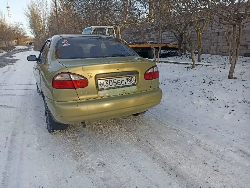 Ланос 2006 год по техническим хорошо по кузову видно на фото ноги не выпадают газ бензин кондиционер эсп гур печка обогрев заднего стекла цз всё работает резина новая музыка простенькая я хозяин донецк цена 200 р торг уместен +79494205072 📞 звоните: +7(949)4205072 - фотография - 3