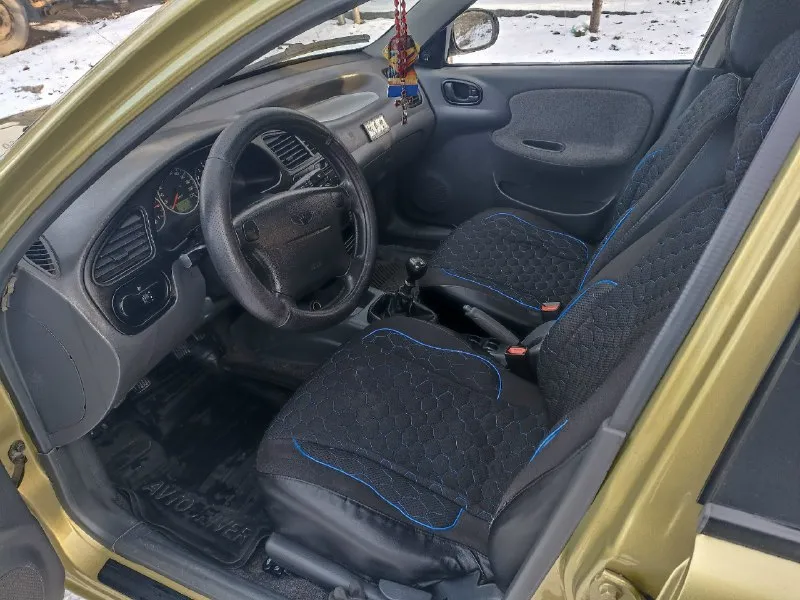 Ланос 2006 год по техническим хорошо по кузову видно на фото ноги не выпадают газ бензин кондиционер эсп гур печка обогрев заднего стекла цз всё работает резина новая музыка простенькая я хозяин донецк цена 200 р торг уместен +79494205072 📞 звоните: +7(949)4205072 - фотография - 4