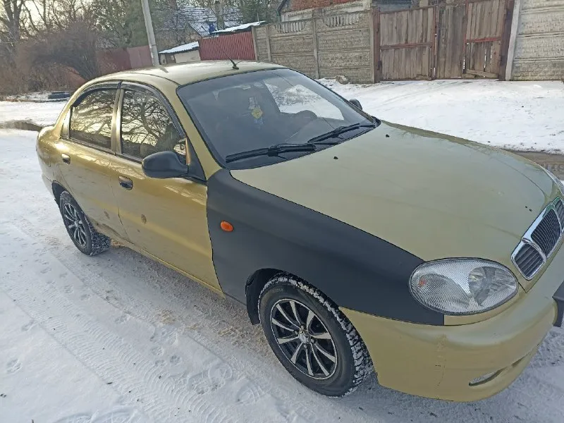 Ланос 2006 год по техническим хорошо по кузову видно на фото ноги не выпадают газ бензин кондиционер эсп гур печка обогрев заднего стекла цз всё работает резина новая музыка простенькая я хозяин донецк цена 200 р торг уместен +79494205072 📞 звоните: +7(949)4205072 - фотография - 5