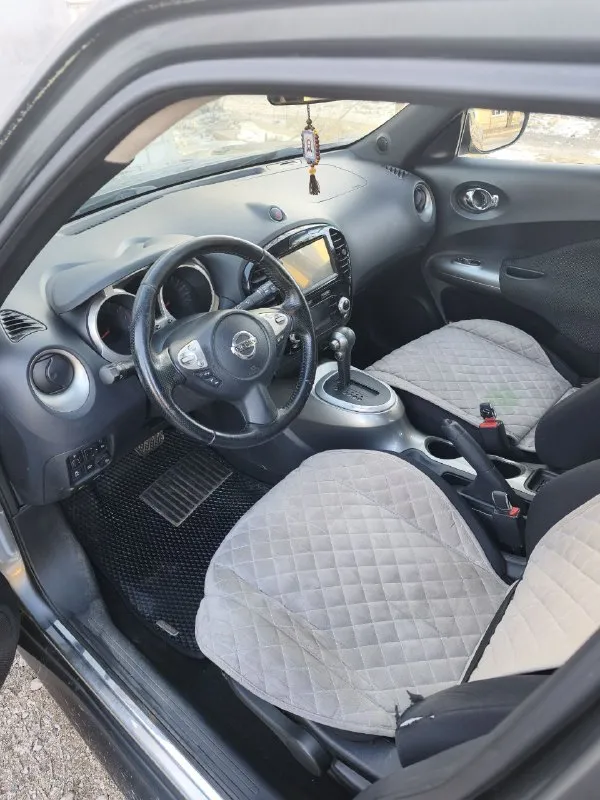 Nissan juke год: 2013 тип кпп: автоматическая пробег: 122582 дополнительная информация: не бита, не крашена по кузову имеются мелкие царапины. 2 комплекта резины на дисках. 2 й хозяин машина в хорошем состоянии, не требует ремонта. сел - поехал(а). цена: 1100000 руб. 📲 tg: сергей, 📞 +79497136180 📞 звоните: +7(949)7136180 - фотография - 5
