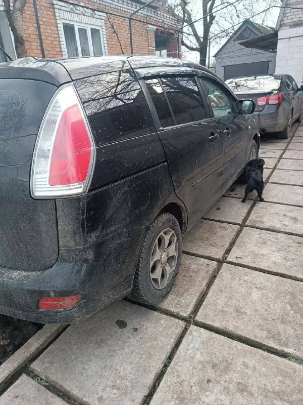 Продам mazda 5, 2008 г. в. объем 1.8 бензин, мкп в авто все работает, крутится, каждый день на ходу.... - фотография