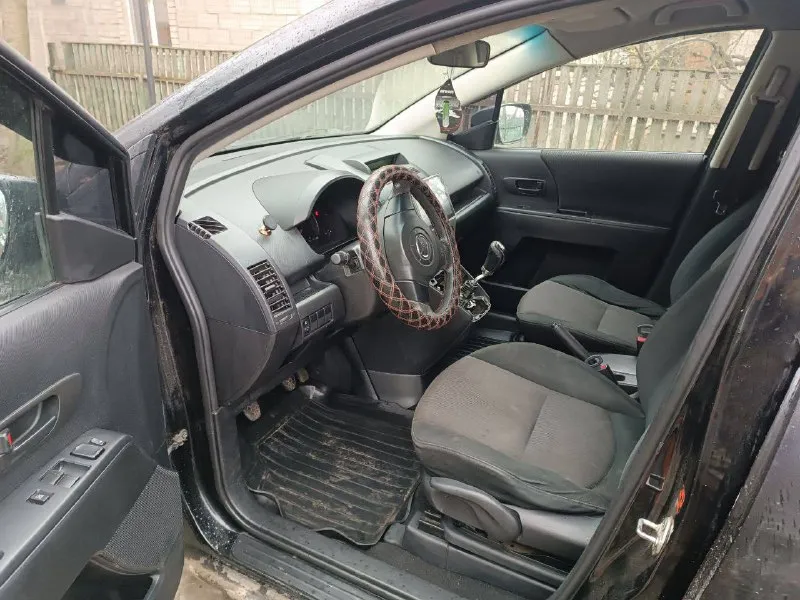 Продам mazda 5, 2008 г. в. объем 1.8 бензин, мкп в авто все работает, крутится, каждый день на ходу. хороший вариант для работы или большой семьи. любые проверки за ваш счет. цена: 600 000 рублей, минимальный торг, рассмотрю варианты обмена. связь: звонки или тг, м. т. +79493201791,+79043408336 - фотография - 4