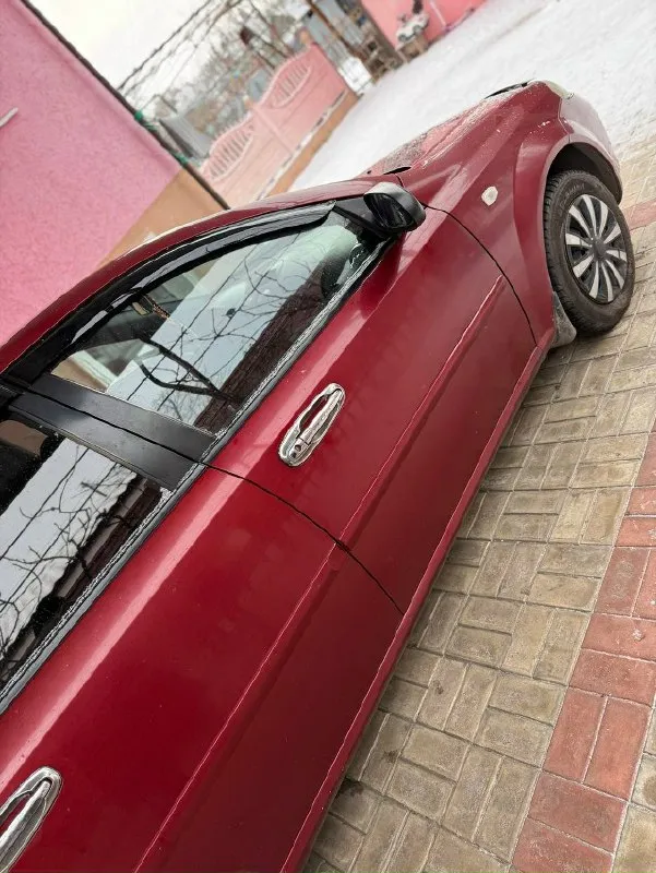 Продам автомобиль chevrolet lacetti 1.6, 2008 года ( хэтчбек ) 💰 цена: 500.000 рублей, торг уместен! по машине : пробег 235000 км, масло менялось от замены до замены каждые 7 тысяч км, стоит газовое оборудование 4 поколения, новый редуктор, коробка работает исправно, по электрике нареканий нет, 2 стеклоподъемника, абс, кондиционер, гидроусилитель руля, хорошая музыка, центральный замок и сигнализация, кузов на твердую 5, салон в хорошем состоянии, расходники менялись своевременно, ходовая часть новая, автомобиль полностью обработа, на российском учете, хозяин 1 звонить по номеру : +79493223357 📞 звоните: +7(949)3223357 - фотография - 4