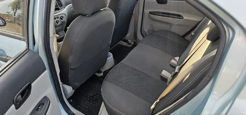 Продам hyundai accent год 2009 двигатель 1.4 кпп 5ст пробег 154.747км автомобиль покупался в автосалоне, один единственный владелец, состояние автомобиля идеальное, за автомобилем ухаживают. более подробно по телефону зимняя резина в комплекте цена 650.000₽ торг присутствует +79497138247 владимир +79497164527 елена мариуполь - фотография - 8