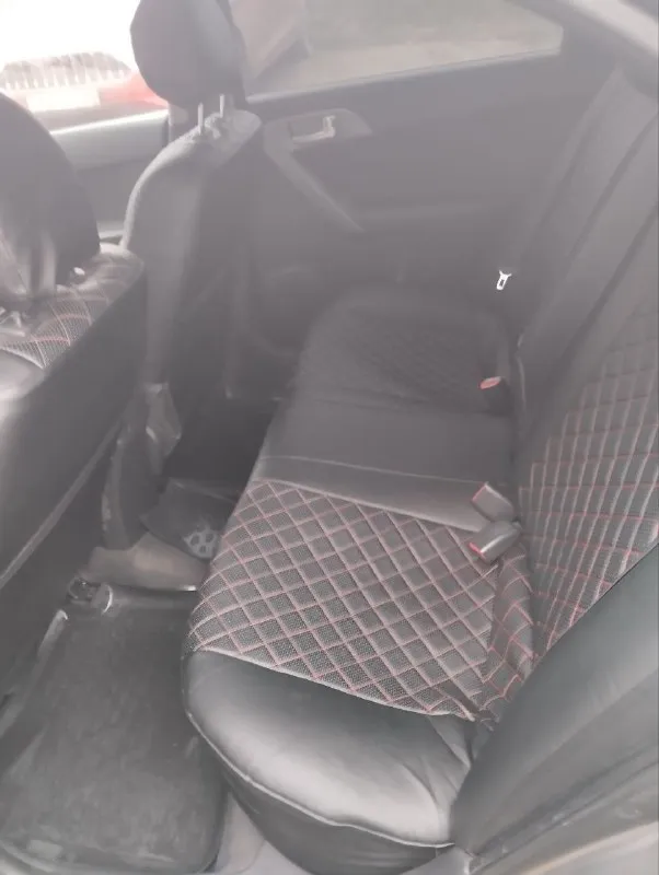 Продам kia ceratto, год 2009.1.6 мкпп, пробег : 290 тыс. Двигатель в порядке, масло не берёт ни капли от замены до замены, дно целое и обработанное, пороги целые. Кондиционер работает. Цена 550. Торг при осмотре. Мариуполь. Вопросы по +79498033084 или в лс.
📲 Tg: @jokkerr1984
📞 Звоните: +7(949)8033084 - фотография - 6