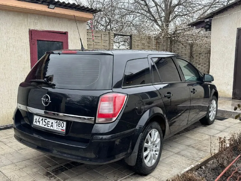 Продам opel astra 2012г я хозяин владею машиной уже год машина без дтп 1.8 бензин пробег родной 231 000 механика салон ткань, в шикарном состоянии машина по технике ляля двигатель работает на все 5 балов машина семейная, ухоженна до идеала недавно было проведено полное то новая зимняя резина так же есть летка продаю по причине выбора нового автомобиля. любой осмотр, любые ваши проверки приветствуются, за машину не стыдно! остальные вопросы пишите звоните +79496476106 осмотр макеевка 📞 звоните: +7(949)6476106 - фотография - 6
