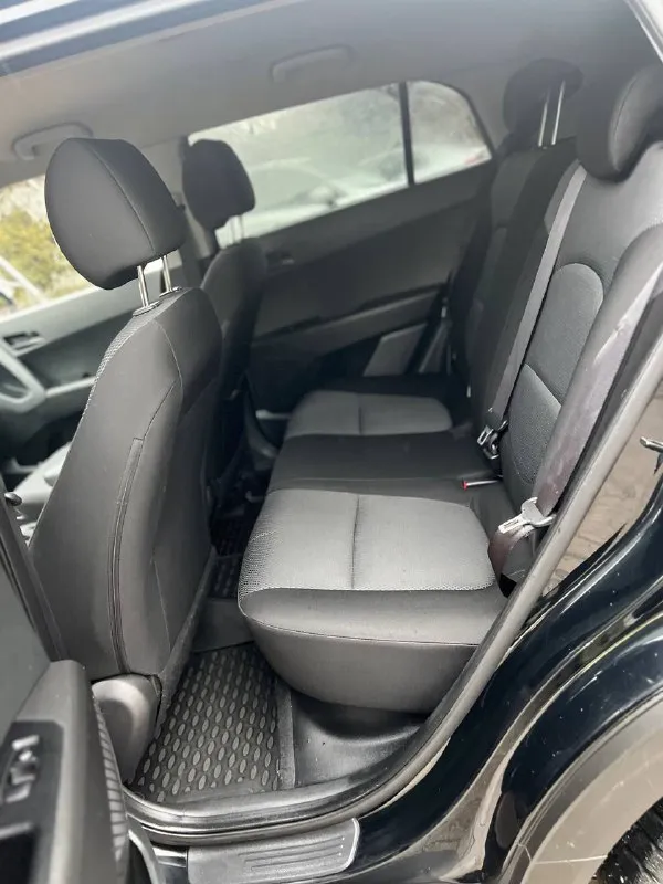 Продам hyundai creta год:2017 :1.6 коробка:автомат пробег:156.000км цена:1.500.000₽ номер: +79495011956 или +79494952372 на обоих номерах есть телеграмм авто в идеальном состоянии без вложений сел и поехал, кузов автомобиля выглядит идеально как на фото, не ржавчин не вмятины не царапин, кузов как у нового авто, техническая часть автомобиля на 5+ обслуженная за машиной был должный уход! хорошая комплектация:мульти руль, электра зеркала, подогревы сидений, датчики дождя и света, хорошая мульти медия с bt, aux, usb, подогрев руля, помощь при подъеме и спуске и много другое, больше информации по телефону! 📲 tg: @jora_raketa 📞 звоните: +7(949)5011956 - фотография - 7