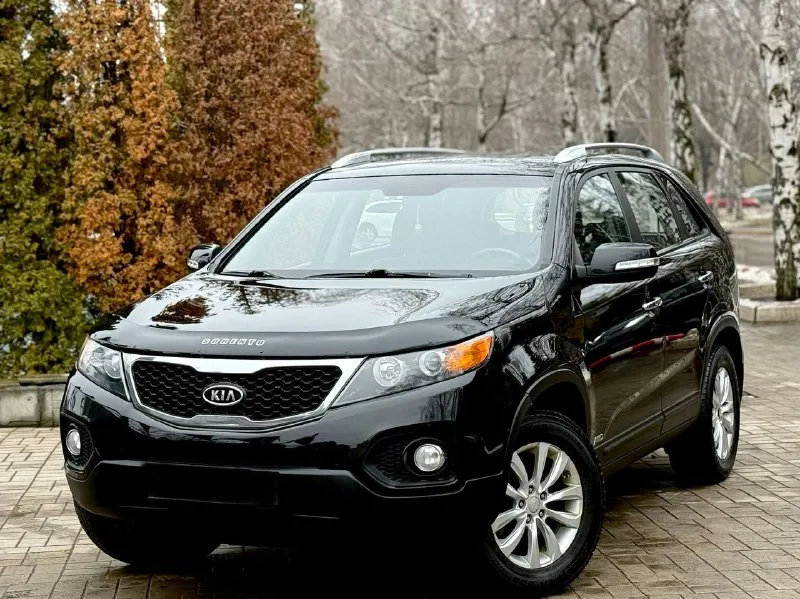 Kia sorento 2011 4wd европейка
Двигатель 2.4 бензин
Коробка обычный автомат
Родной пробег 138000
1 Владелец
Тех осмотр пройден, документы в порядке
Автомобиль в отличном состоянии, двигатель работает идеально, коробка переключает без пинков и задержек, ходовая на 5+, привод полный подключаемый, кузов целый в родном окрасе, без дтп.
Хорошая комплектация:раздельный климат контроль, круиз контроль, эл зеркала с подогревом и складыванием, парктроники, обогрев лобового и заднего стекла, датчики света и дождя, подогрев сидений, помощь при вождении, bluetooth aux и еще много чего.
Цена 1415 000
Возможен торг
+79495035528
Донецк - фотография - 2