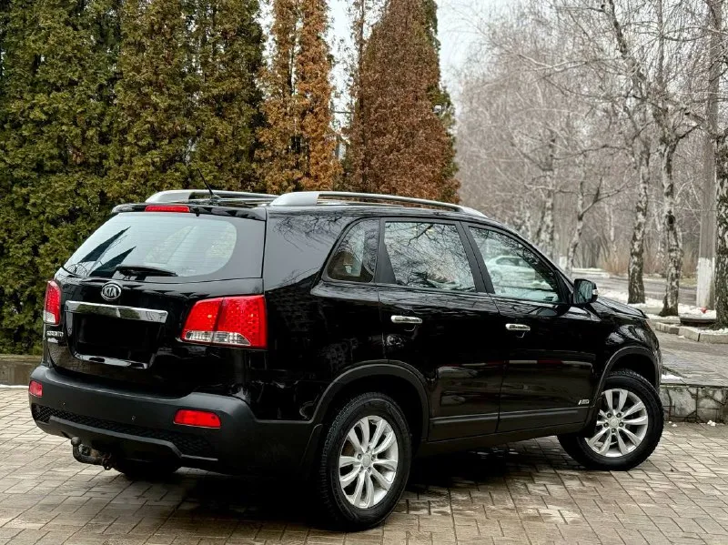 Kia sorento 2011 4wd европейка
Двигатель 2.4 бензин
Коробка обычный автомат
Родной пробег 138000
1 Владелец
Тех осмотр пройден, документы в порядке
Автомобиль в отличном состоянии, двигатель работает идеально, коробка переключает без пинков и задержек, ходовая на 5+, привод полный подключаемый, кузов целый в родном окрасе, без дтп.
Хорошая комплектация:раздельный климат контроль, круиз контроль, эл зеркала с подогревом и складыванием, парктроники, обогрев лобового и заднего стекла, датчики света и дождя, подогрев сидений, помощь при вождении, bluetooth aux и еще много чего.
Цена 1415 000
Возможен торг
+79495035528
Донецк - фотография - 5