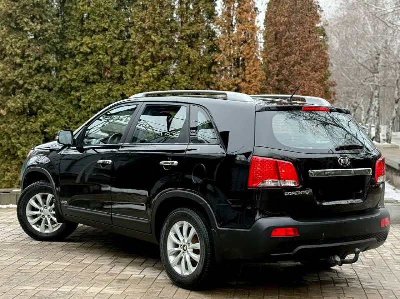 Kia sorento 2011 4wd европейка
Двигатель 2.4 бензин
Коробка обычный автомат
Родной пробег 138000
1 Владелец
Тех осмотр пройден, документы в порядке
Автомобиль в отличном состоянии, двигатель работает идеально, коробка переключает без пинков и задержек, ходовая на 5+, привод полный подключаемый, кузов целый в родном окрасе, без дтп.
Хорошая комплектация:раздельный климат контроль, круиз контроль, эл зеркала с подогревом и складыванием, парктроники, обогрев лобового и заднего стекла, датчики света и дождя, подогрев сидений, помощь при вождении, bluetooth aux и еще много чего.
Цена 1415 000
Возможен торг
+79495035528
Донецк - фотография - 6