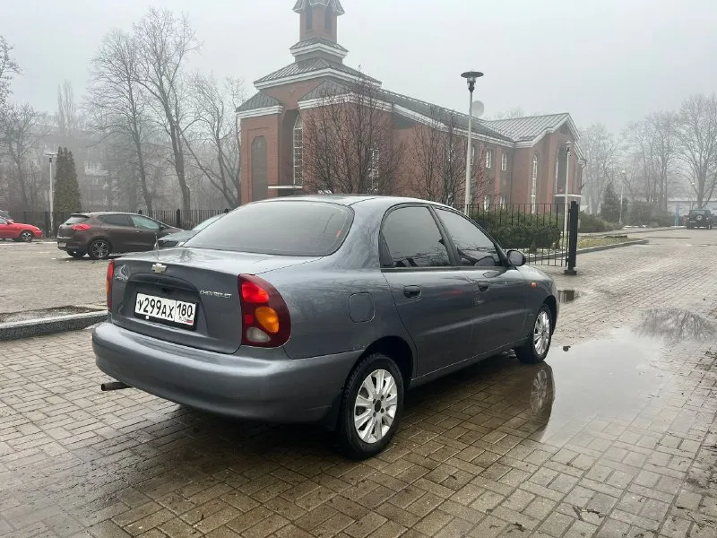 Продам chevrolet lanos 2008 год пробег :124000 цена :270000 автомобиль в достойном состоянии для своих лет. с реальным пробегом 124000км больше стояла в гараже, чем ездила. комплектация sx с кондиционером, подушками безопасности, полным электропакетом. технически автомобиль в идеальном состоянии. едет как новая. хорошая резина. машина чистая, документы в полном порядке, готова к переоформлению. детальней по телефону. г. донецк телефон: +79790263716 +79494378767 - фотография - 3