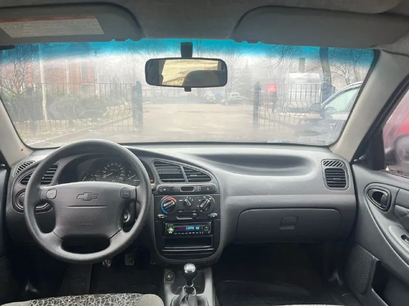 Продам chevrolet lanos 2008 год пробег :124000 цена :270000 автомобиль в достойном состоянии для своих лет. с реальным пробегом 124000км больше стояла в гараже, чем ездила. комплектация sx с кондиционером, подушками безопасности, полным электропакетом. технически автомобиль в идеальном состоянии. едет как новая. хорошая резина. машина чистая, документы в полном порядке, готова к переоформлению. детальней по телефону. г. донецк телефон: +79790263716 +79494378767 - фотография - 5