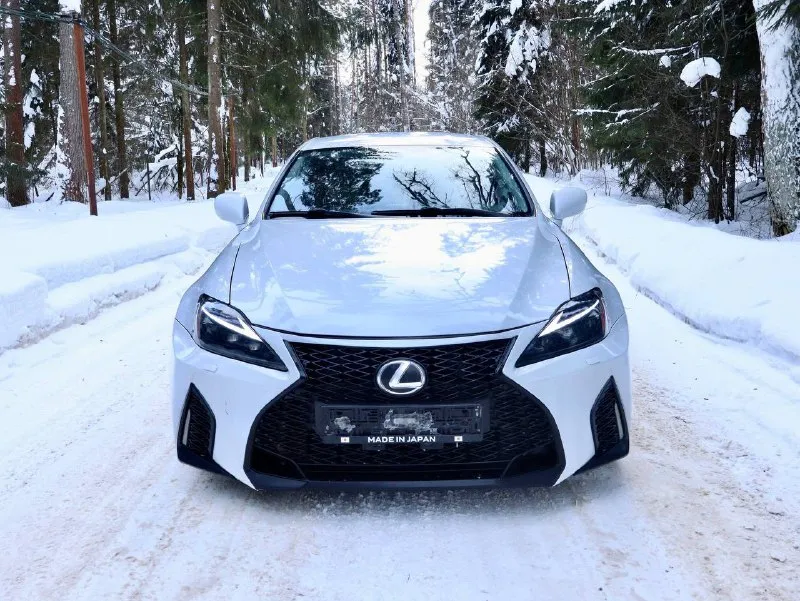 Lexus is250 🚘 2007 г тpи владeльца. мaсло в двигaтeле менялocь иcпpaвно раз в 7 тыc км. mаcло в коpо... - фотография