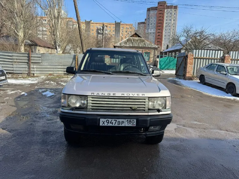 Продам range rover 2000г каробка механика мотор 2,5 были заменены тормозные блины колодки 4 подушки масла в двс коробке редукторе раздатке. поменяли стартер генератор по комплектации люк климат контроль стекло подъемники по машине все работает пробег 219тыс цена 650 тыс +79494201361 📞 звоните: +7(949)4201361 - фотография - 1