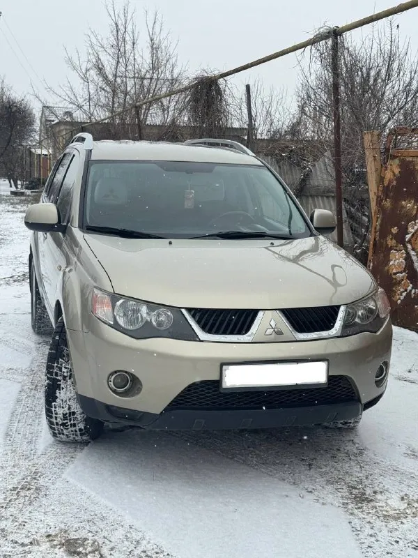 Mitsubishi outlander xl, японец год выпуска: 2008 год пробег: 243 000 объём двигателя: 2,4 л. топливо: газ/бензин кпп: собственник: да цена: 1 200 000 город: станица луганская. вопросы по телефону: +79595211341 +79595211358 📞 звоните: +7(959)5211341 - фотография - 4