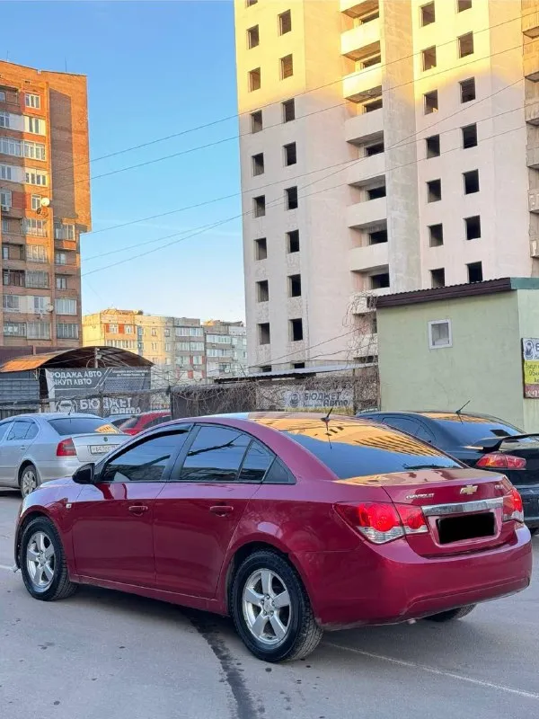Chevrolet cruze chevrolet круз 2011г 1.6 ат бензин. пробег 260.000 отличный, надежный, не дымит, не троит, не потеет, без ваносов! масло не расходует! акпп чистый автомат классический, не пинает, не буксует, переключает мягко! ходовая не гремит, не стучит, едет ровно, никуда не тянет! рыжиков и гнили нет! автозапуск, магнитола андроид, bt аудио кондиционер заправлен, и холодит печка работает электрика вся исправна, работают все что есть, и должно! вообщем вся обслужена, вложений не требует, сел и поехал документы кристально чистые, без запретов, без штрафов, переоформление без проблем, в мрэо с моим присутствием… любые проверки на сервисе за ваш счет осмотр г. макеевка связь +7 (949) 602-32-69 телеграмм тоже есть цена 590.000 т срочно 📞 звоните: +7(949)6023269 - фотография - 5
