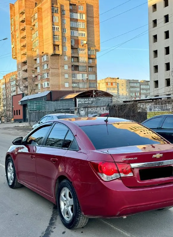 Chevrolet cruze chevrolet круз 2011г 1.6 ат бензин. пробег 260.000 отличный, надежный, не дымит, не троит, не потеет, без ваносов! масло не расходует! акпп чистый автомат классический, не пинает, не буксует, переключает мягко! ходовая не гремит, не стучит, едет ровно, никуда не тянет! рыжиков и гнили нет! автозапуск, магнитола андроид, bt аудио кондиционер заправлен, и холодит печка работает электрика вся исправна, работают все что есть, и должно! вообщем вся обслужена, вложений не требует, сел и поехал документы кристально чистые, без запретов, без штрафов, переоформление без проблем, в мрэо с моим присутствием… любые проверки на сервисе за ваш счет осмотр г. макеевка связь +7 (949) 602-32-69 телеграмм тоже есть цена 590.000 т срочно 📞 звоните: +7(949)6023269 - фотография - 7