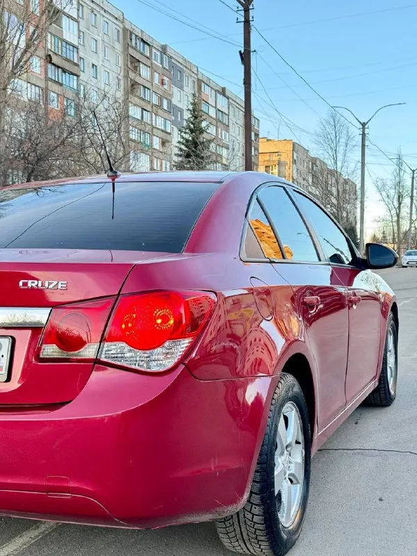 Chevrolet cruze chevrolet круз 2011г 1.6 ат бензин. пробег 260.000 отличный, надежный, не дымит, не троит, не потеет, без ваносов! масло не расходует! акпп чистый автомат классический, не пинает, не буксует, переключает мягко! ходовая не гремит, не стучит, едет ровно, никуда не тянет! рыжиков и гнили нет! автозапуск, магнитола андроид, bt аудио кондиционер заправлен, и холодит печка работает электрика вся исправна, работают все что есть, и должно! вообщем вся обслужена, вложений не требует, сел и поехал документы кристально чистые, без запретов, без штрафов, переоформление без проблем, в мрэо с моим присутствием… любые проверки на сервисе за ваш счет осмотр г. макеевка связь +7 (949) 602-32-69 телеграмм тоже есть цена 590.000 т срочно 📞 звоните: +7(949)6023269 - фотография - 8
