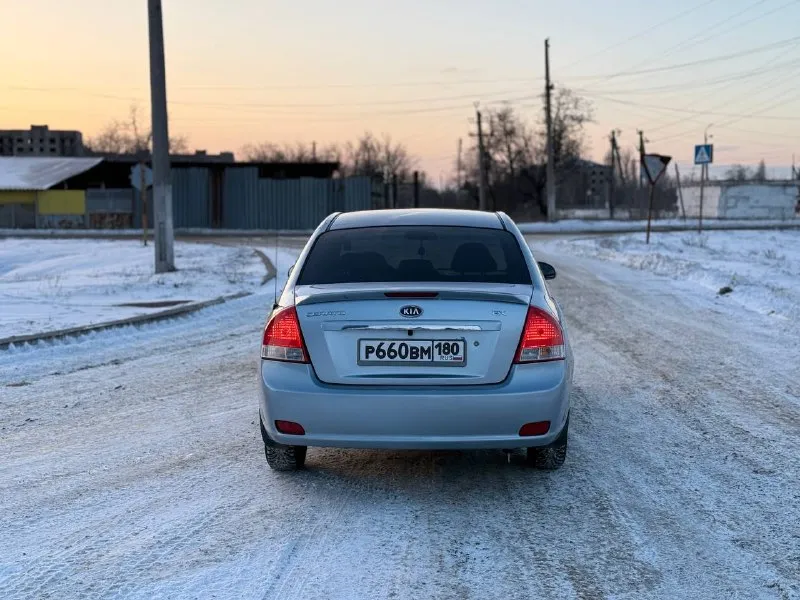 Автор: продам kia cerato 2007 год. В максимальной комплектации sx на моторе 2 литра 140 сил. Коробка механика. Стоит газ евро 4.вписан. Машина очень бодрая. По технической части авто в прекрасном состоянии двигатель шепчит, ходовая на отлично, все работает, чеков нет! Пробег 274 тыс. Км. Комплектация : 2 подушки, абс, гидроусилитель руля, регулируемая по высоте рулевая колонка, противотуманные фары, сиденье водителя регулируется по высоте, четыре электростеклоподъёмника, есть климат-контроль 2х зонный работает отлично, бортовой компьютер, обогрев зеркал и сидений противотуманки и тд. + 2 комплекта резины, сигнализация, дорогая магнитола с камерой заднего вида. Вопросы по телефону +79493196220 шахтерск с реальным покупателем торг на месте. 1 хозяин, автотека вся зеленая, без дтп. Цена 480 тысяч рубл. С реальным покупателем хороший торг на месте!. . !!!наш телеграм канал [ бесплатное размещение за репост!!! Правила сообщества [ мы в мах [ [
📞 Звоните: +7(949)3196220 - фотография - 1