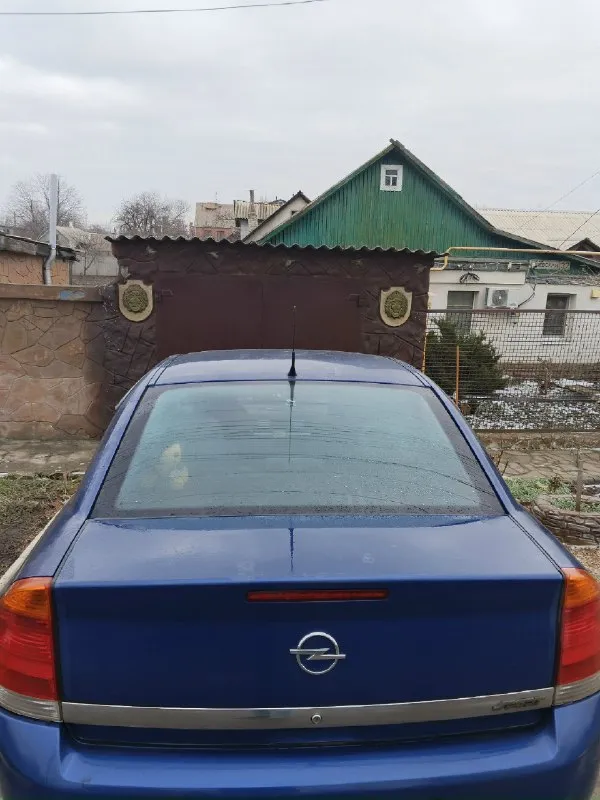 Продам opel vectra 1.8l 2002г. 257000км. пробег механика. ходовая обслужена полностью. двигатель так... - фотография