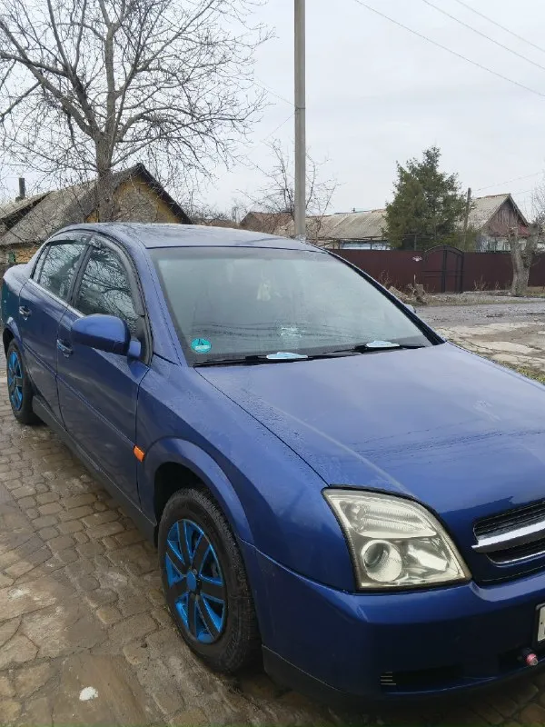 Продам opel vectra 1.8l 2002г. 257000км. пробег механика. ходовая обслужена полностью. двигатель также и коробка обслужена. по кузову есть потёртости не критично андроид магнитола с камерой, передние стёкла подъёмники, кондиционер! два комплекта резины зима на метале р15 мишлен летняя на титанах р17 нексиа. есть газовое оборудование евро 4! машины в нормальном состоянии практически каждый день на ходу! цена 390000₽ торг. ... все вопросы по телефону +79495208359 александр. также интересен обмен на машину на автомате с моей доплатой. 📞 звоните: +7(949)5208359 - фотография - 3