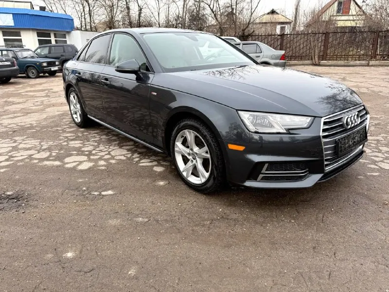 Audi a4, 2017 год, 2.0 автомат, 95000 км. привезена в 2023 году с пробегом 30800 миль(49000 км). waukmaf40jn000210 отличное техническое состояние, хорошая комплектация, кожа, люк, трех зонный климат, эл. сиденья с памятью, без ключевой доступ. возможен обмен. возможно оформление в кредит. более детальная информация по телефону цена - 2.100.000 +79493890604 - фотография - 3