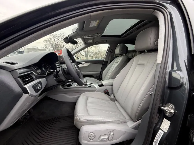 Audi a4, 2017 год, 2.0 автомат, 95000 км. привезена в 2023 году с пробегом 30800 миль(49000 км). waukmaf40jn000210 отличное техническое состояние, хорошая комплектация, кожа, люк, трех зонный климат, эл. сиденья с памятью, без ключевой доступ. возможен обмен. возможно оформление в кредит. более детальная информация по телефону цена - 2.100.000 +79493890604 - фотография - 8