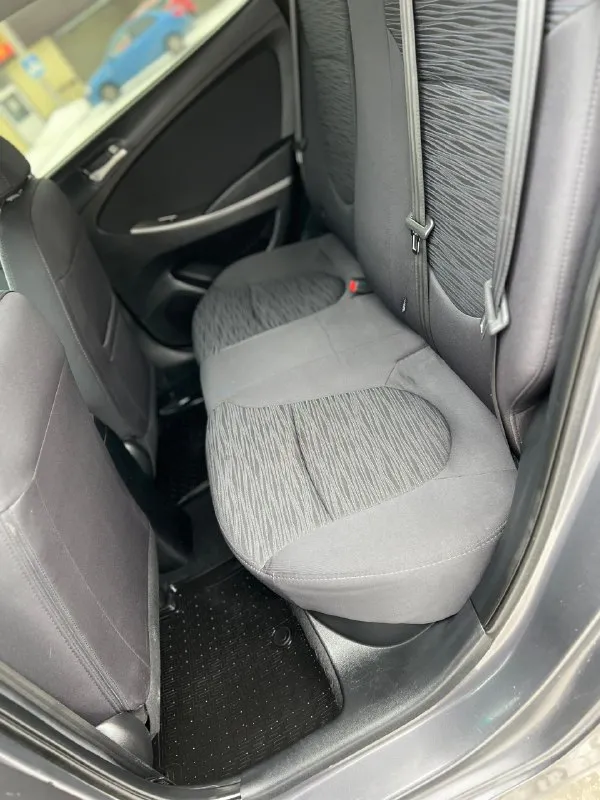 Продам hyundai solaris год:2016 коробка:автомат мотор:1.6 цена:1.050.000₽ номер: +79491003435 или +79493687228 на обоих номерах есть телеграмм связь не всегда хорошо ловит! авто в прекрасном внешнем и техническом состоянии, вложений не требуют от слова совсем, как говориться сел и поехал, экономичный и надежный мотор 1.6 в паре с классическим шести ступенчатым автоматом, кузов авто выглядит как на фото без ржавчины и повреждений, машина в хорошей комплектации, кондиционер, мульти руль, подогревы сидений, парктроники, четыре стекло подъемника, электра зеркала, полный бортовой компьютер, датчики дождя и свет, обогрев переднего и заднего стекла, и многое другое, большое информация по телефону 📞 🇷🇺 звоните: +79491003435 - фотография - 8