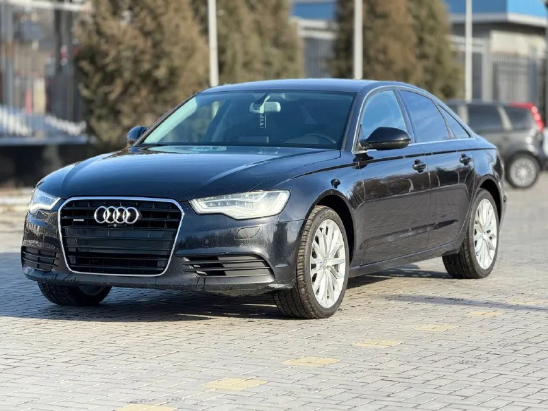 🚗 продается: audi a6 3.0 tfsi quattro (2011) 🌟 откройте для себя идеальное сочетание стиля, мощности и комфорта! 🔧 характеристики: - двигатель: 3.0 л бензин, 300 л. с. — динамика, которая впечатляет - трансмиссия: 7-ступенчатый автомат — плавное и уверенное переключение - привод: полный quattro — уверенность на любой дороге - пробег: 166,000 км — отлично ухоженный, готов к новым приключениям ✨ состояние: автомобиль в превосходном состоянии! не требует вложений, есть лишь несколько косметических окрасов, которые подчеркивают его индивидуальность. 🔑 дополнительно: - 2 ключа для вашего удобства 🤝 почему стоит выбрать именно этот audi a6: - 🟢 юридически чист — без обременений и забот - 🚗 полностью исправен и готов к немедленному использованию - 🩴 возможен обмен на другой автомобиль - 💳 удобное оформление в кредит — ваша мечта ближе, чем вы думаете! 💰 цена: 1,550,000 рублей (торг возможен!) 📞 связь: - 📱 +7 (949) 910-02-20 - 📱 +7 (909) 408-88-98 - 📱 доступен 📲 tg: @ivan1293 📞 звоните: +7(949)9100220 - фотография - 1