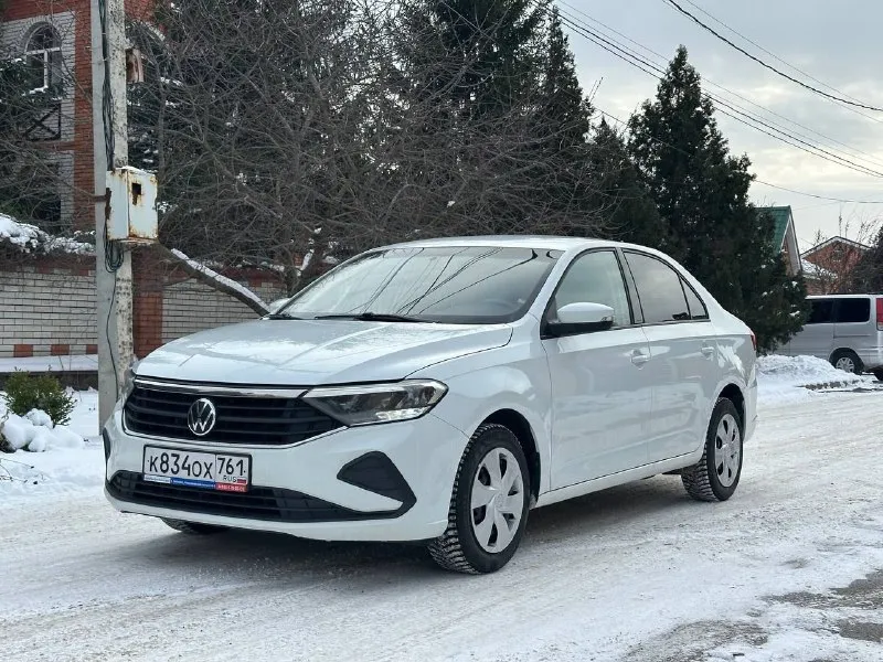 Доброго времени суток!продам верного друга, volkswagen polo, лифтбэк 2021год.1.6.акпп эксплуатировался автомобиль с 2022года☝птс оригинал 2 собственника. состояние идеальное у машины, дилерская (местная), реагентов, никогда не видела, не москва не питер, на автомобиле не подкрашивалось ни одной точки, 100% гарантирую. готов абсолютно на любые проверки! светодиодные led фары, подогрев и электро регулировка зеркал, подогрев передних сидений, бортовой компьютер, мультимедиа с поддержкой apple-connect. автомобиль в такси и каршеренге никогда не был!!! оригинальный пробег 116.700,по технике в идеальном состоянии, вся обслужена и готова к дальнейшей долгой эксплуатации. дополнительно готов предоставить видео обзор автомобиля и дополнительные фото. 1🍋460 +79895329511 what's app, telegram ✅ - фотография - 2